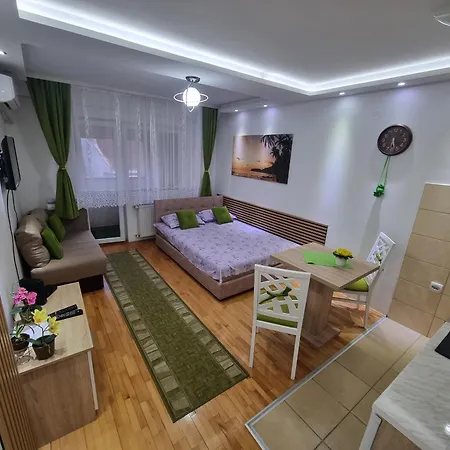 Zvezda Lux Lejlighed Kruševac